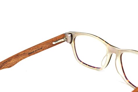 Wooden Eyeglasses are available at igearindia.com