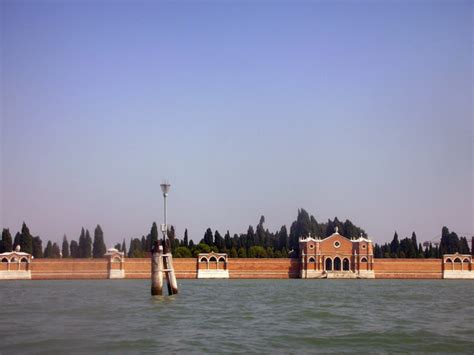 Venice: What Does the Floating City do with Its Dead?