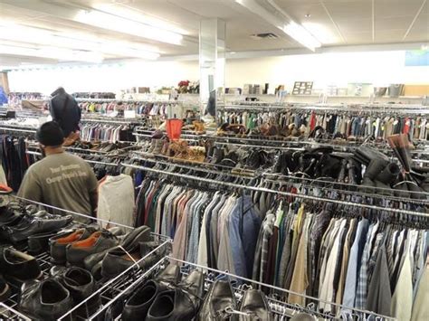 Goodwill is back! The Goodwill Store in South Philly opens TOMORROW! Take a look inside at this ...