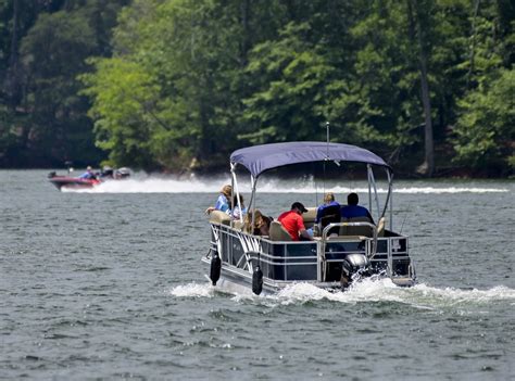 How you can stay safe on Lake Lanier as boating season begins - Gainesville Times