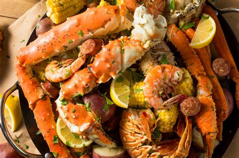 Southfield Seafood Boil Restaurant Saucey Crab to Open Second Location in Detroit - Eater Detroit