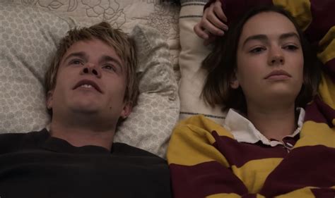 Atypical on Netflix: This Weirdly Moving Series Needs to Make a Return! - Masala.com