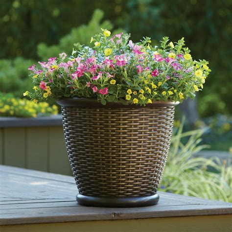 Better Homes & Gardens 18 in. Faux Wicker Resin Planter Pot, Java Brown - Walmart.com - Walmart.com