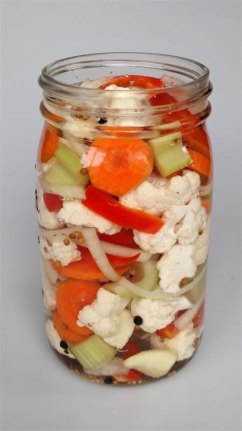 Italian Pickled Vegetables (Giardiniera) - Flavorful Eats