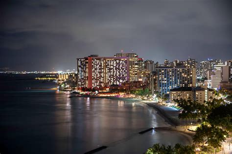 Honolulu Skyline by mercenarydragon on DeviantArt