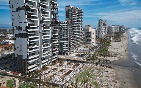 Ouragan au Mexique: Acapulco espère sortir la tête de l'eau encore une fois