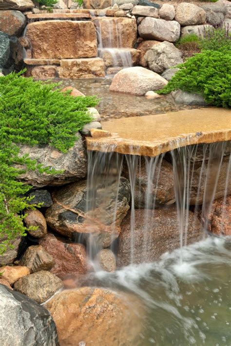 30+ Waterfalls For Backyard Ponds – DECOOMO