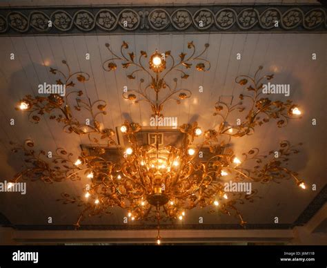 09438 2016 Restored Interior of the Barasoain Church 02 Stock Photo - Alamy