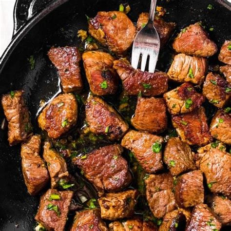 Garlic Butter Steak Bites Recipe - Savory Nothings