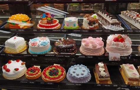 Safeway Bakery with fun delicious looking cakes in Bothell… | Flickr