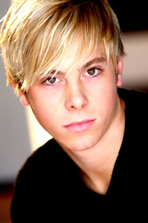 Oficjalny Polski Blog O R5: Riker Lynch