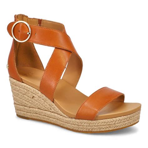 UGG Women's Hylda Sandal - Tan | SoftMoc.com