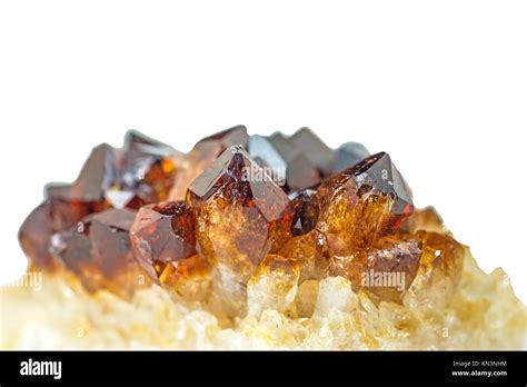 Garnet crystal hi-res stock photography and images - Alamy