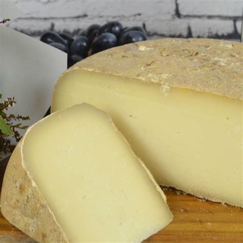 Ossau Iraty AOP: Authentic Basque Cheese Delight