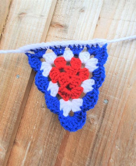 Union Jack inspired bunting Crochet Triangle Bunting Red | Etsy