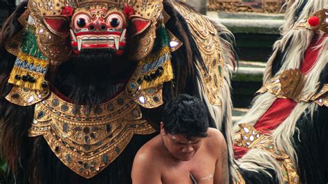 Tari Barong Bali: Panduan Wisata Menonton Pertunjukan