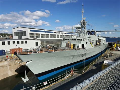 Canadian frigate HMCS HALIFAX (FFH 330) - 2017. [1200×900] : drydockporn