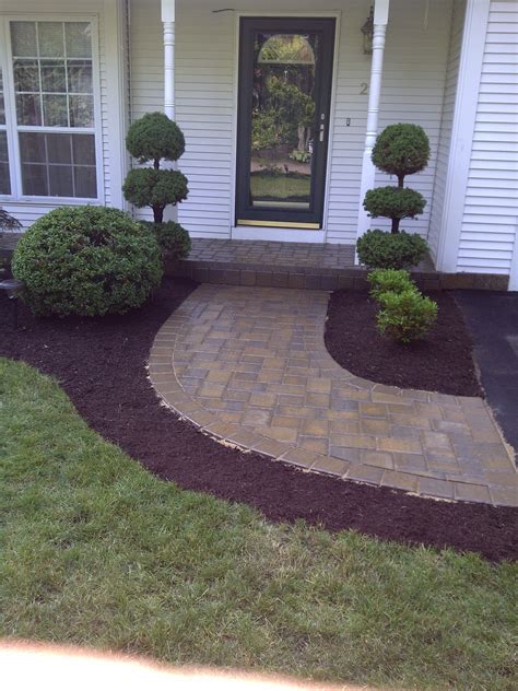 Front walkway | Country garden decor, Brick columns driveway, Country gardening