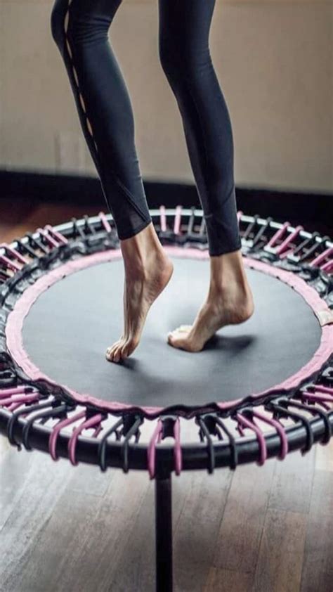 9 Energizing Trampoline Workouts You Must Try