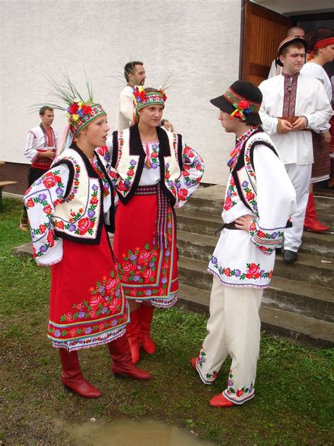 Russian culture, Traditional outfits, Folk costume