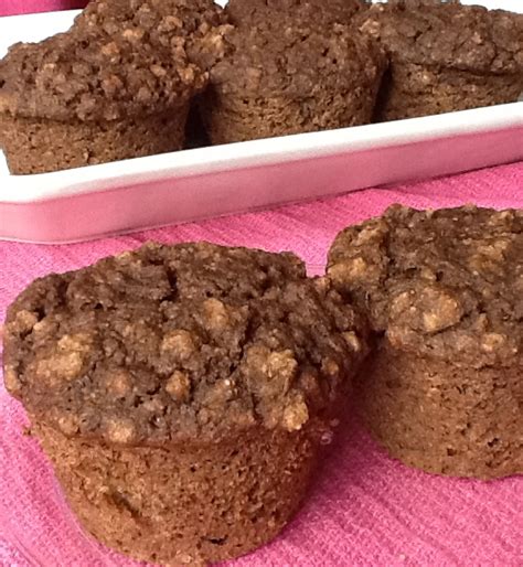 Pink-Vegan: Chocolate Grape Nut Muffins