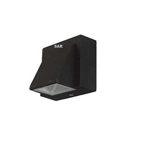 LED Outdoor Wall Light, Input Voltage: 110v-270vAC at Rs 190/piece in New Delhi