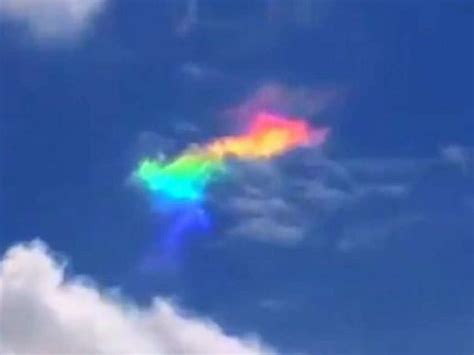 Stunning rainbow cloud caught on video: What to know about the cloud iridescence meteorological ...