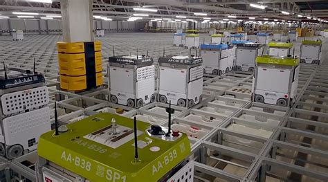 How Many Warehouse Robots Does It Take to Fill a Grocery Order? | Transport Topics