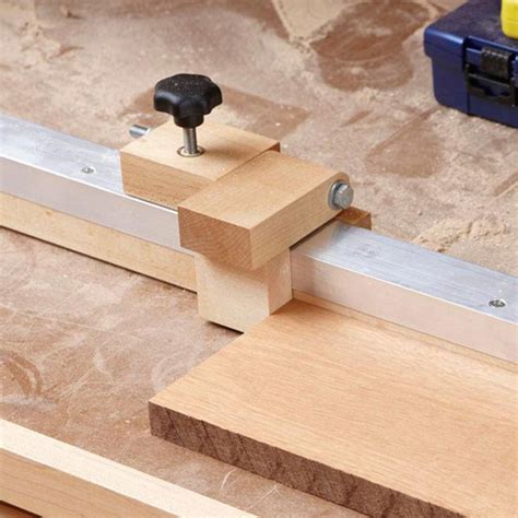 Radial-arm-saw/Mitersaw Fence Stop Woodworking Plan from WOOD Magazine