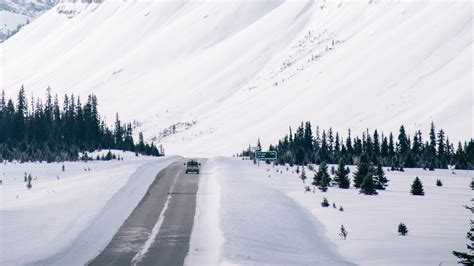 Download wallpaper 3840x2160 road, mountain, slope, snow, winter 4k uhd 16:9 hd background