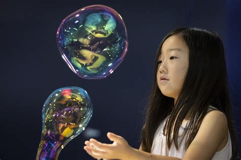 New York Hall of Science debuts the new Big Bubble Experiment | Harlem ...