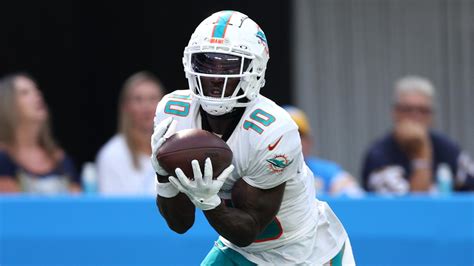 Tyreek Hill stats today: Live updates, highlights of Dolphins WR after ...