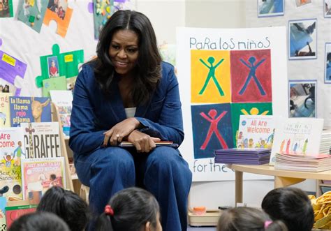 Michelle Obama Book Tour Style | POPSUGAR Fashion Photo 69