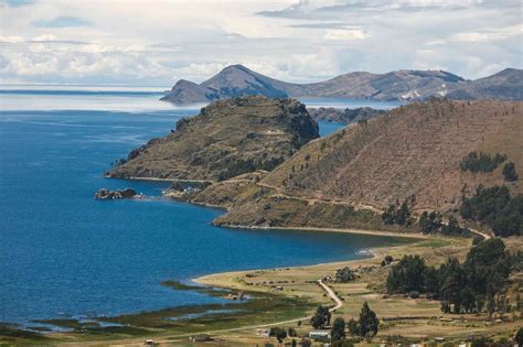 10 Crazy Facts About Lake Titicaca in Peru