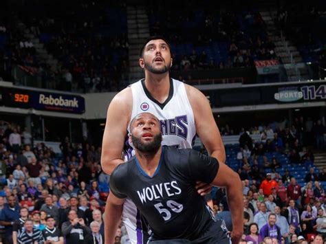 Sim Bhullar Debuts for Sacramento Kings, Makes NBA History | Basketball ...