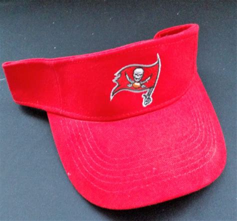 Autographed Tampa Bay Buccaneers Visor | Derrick Brooks Charities