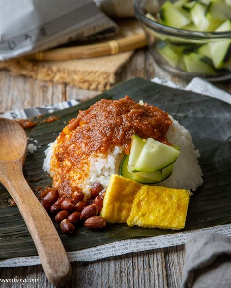 The most authentic vegan Nasi Lemak Bungkus - WoonHeng