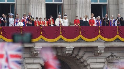 Prince Harry was 'not invited' to appear on Buckingham Palace balcony after coronation | UK News ...