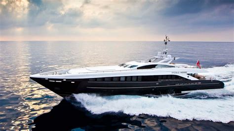 SOLD! PERLE NOIRE - 122 Ft. (37m) Heesen | Sales News | November 30, 2015