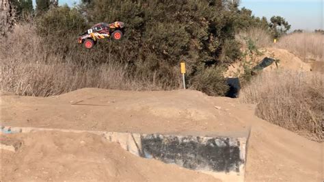 Traxxas Slash 4X4 - 1st Bashing - YouTube