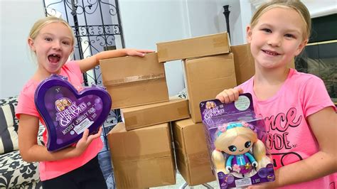 Trinity and Madison Send Toys To Fans and Open Fan Mail!! - YouTube