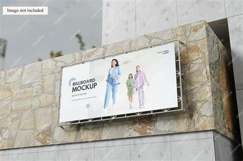 Premium PSD | Realistic Building Billboard Mockup for showcasing your design to clients