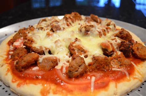 Meatball Pizza | I Sing In The Kitchen