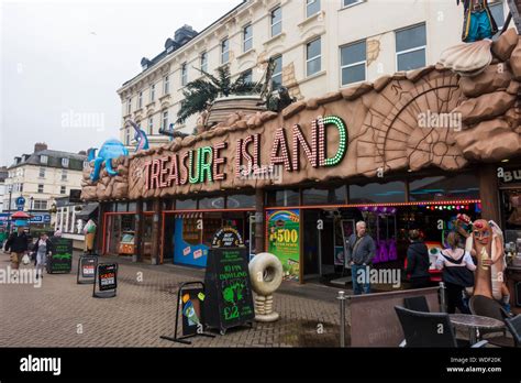 Amusement arcade bridlington seafront east yorkshire 2019 hi-res stock ...