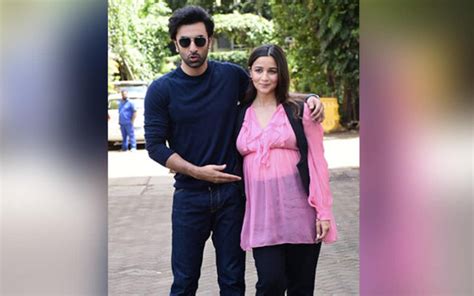 Ranbir Kapoor-Alia Bhatt REVEAL NAME Of Their Baby Girl; Neetu Kapoor ...