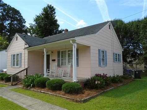 729 First St W, Ahoskie, NC 27910 | realtor.com®