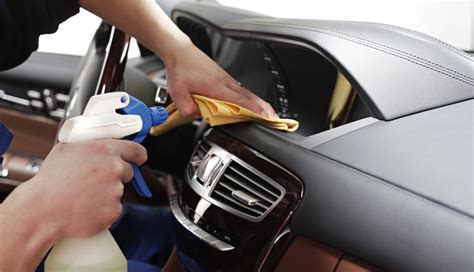 The 5 Best Car Dashboard Cleaners and Protectants 2022 | automasterly.com