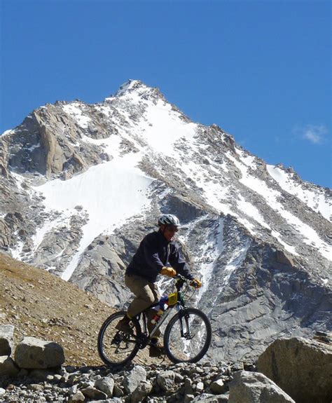 Nepal bicycle tours | Bike tours and cycling holidays by SpiceRoads Cycling