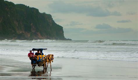 Pantai Parangtritis Yogyakarta | Nusantara Travel and Culture