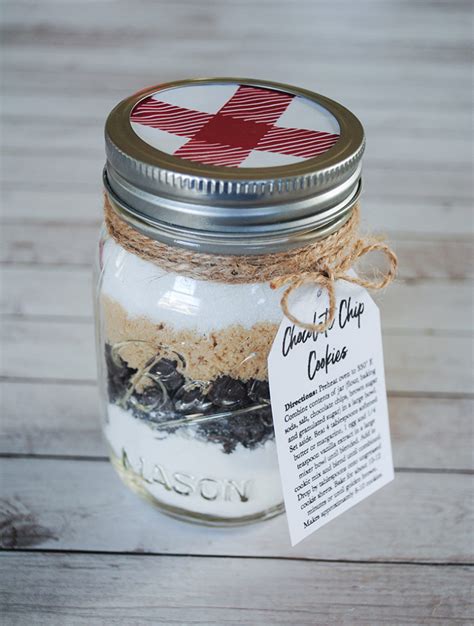 Chocolate Chip Cookie Mix In a Jar With Free Printable Recipe Tag